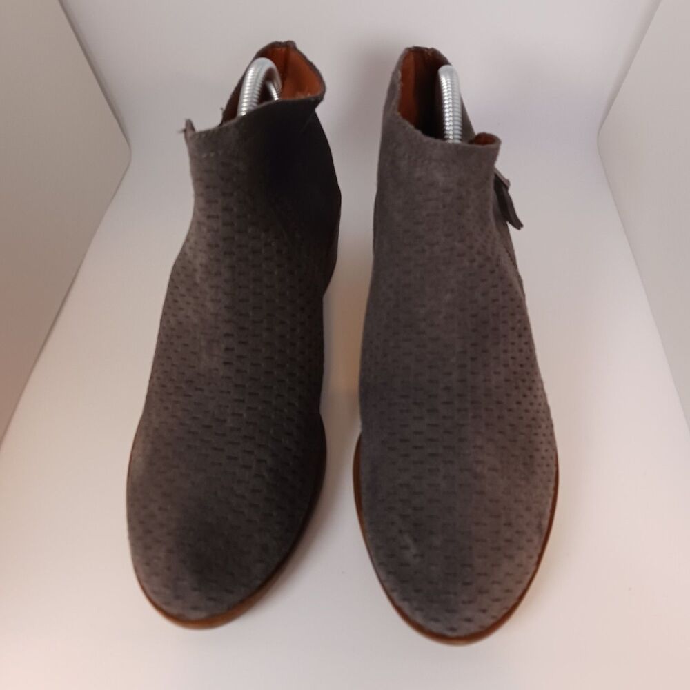 Lucky Brand Brielley Bootie Gray Suede Women’s 9.5M Perforated Zip Heel
